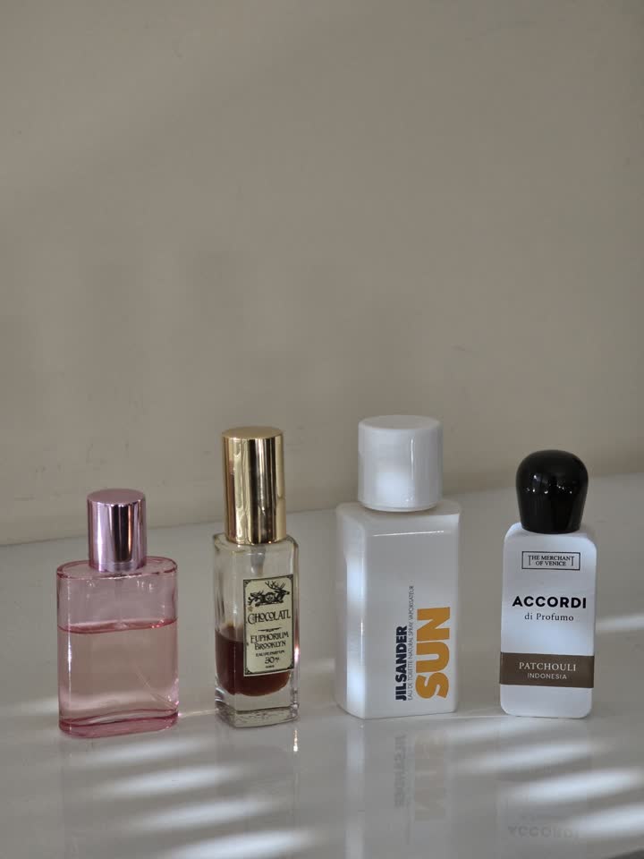 Poklanjam parfume
