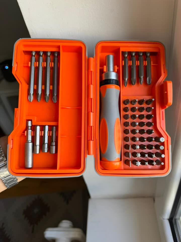 Odvijač sa čegrtaljkom i set bitova IKEA FIXA