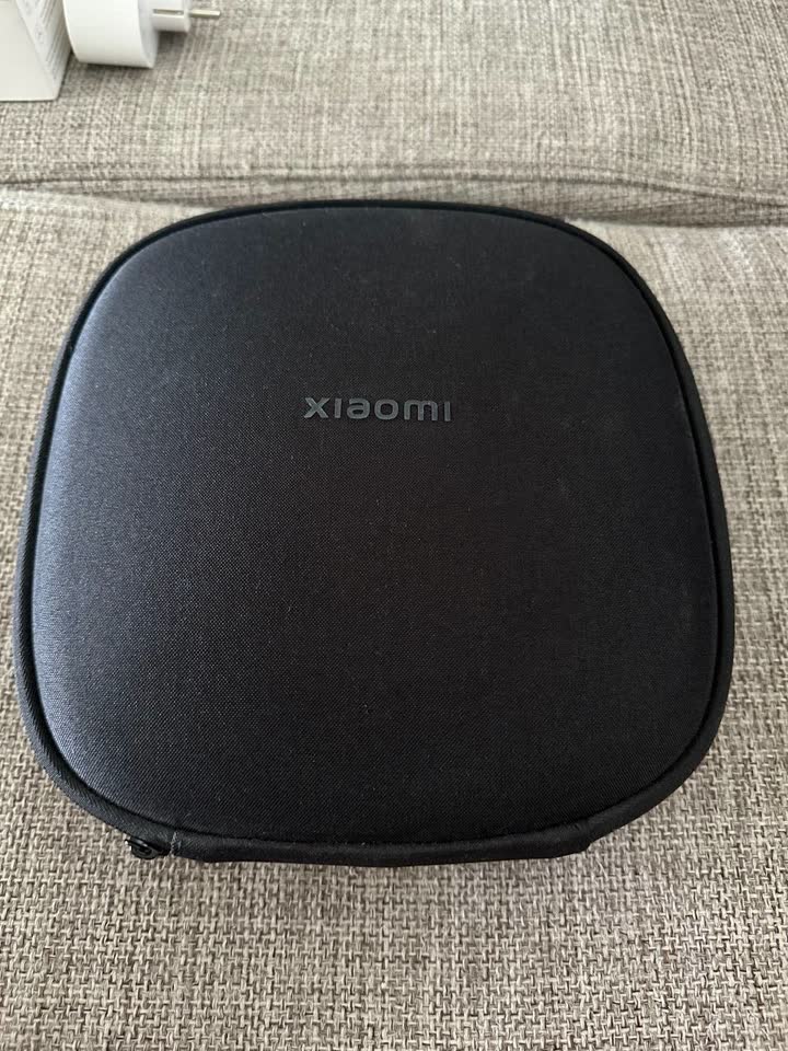 Prodajem masažni pištolj Xiaomi