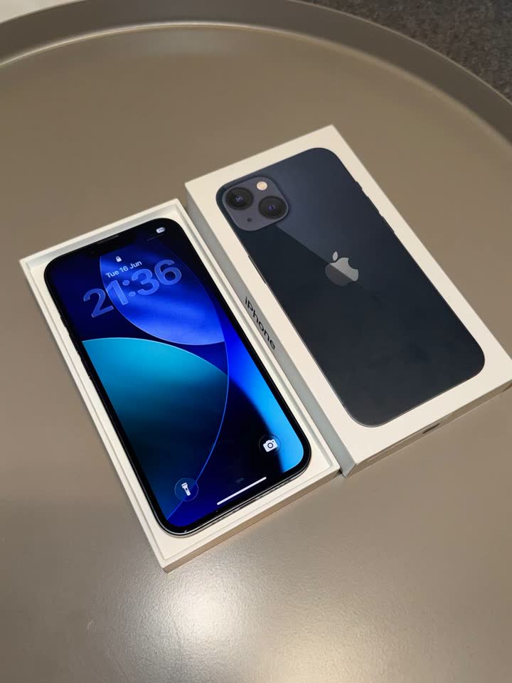 iPhone 13 Midnight 128gb