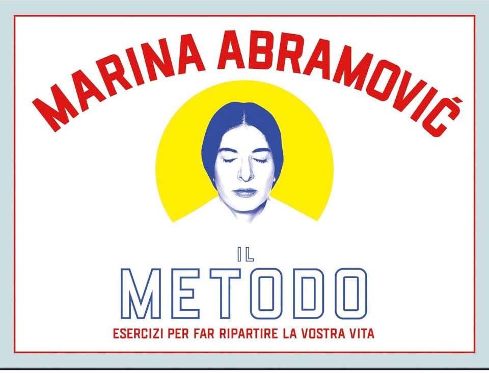 Karte sa umetničkim praksama Marine Abramović na italijanskom