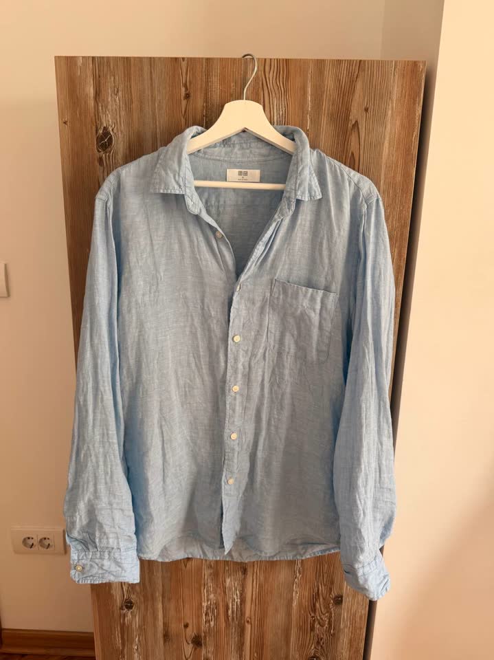 Мужская рубашка Uniqlo голубая из льна