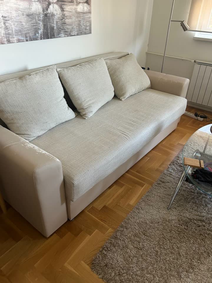 Rasklopivi kauč