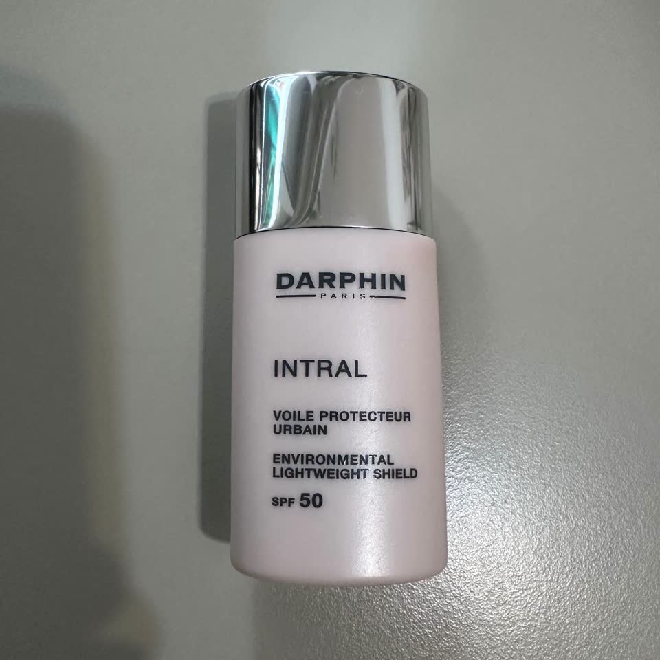 Спф Darphin Intral Environmental Lightweight Shield SPF 50
