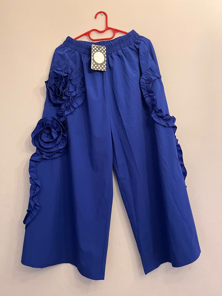 Pantalone kulote sa cvećem