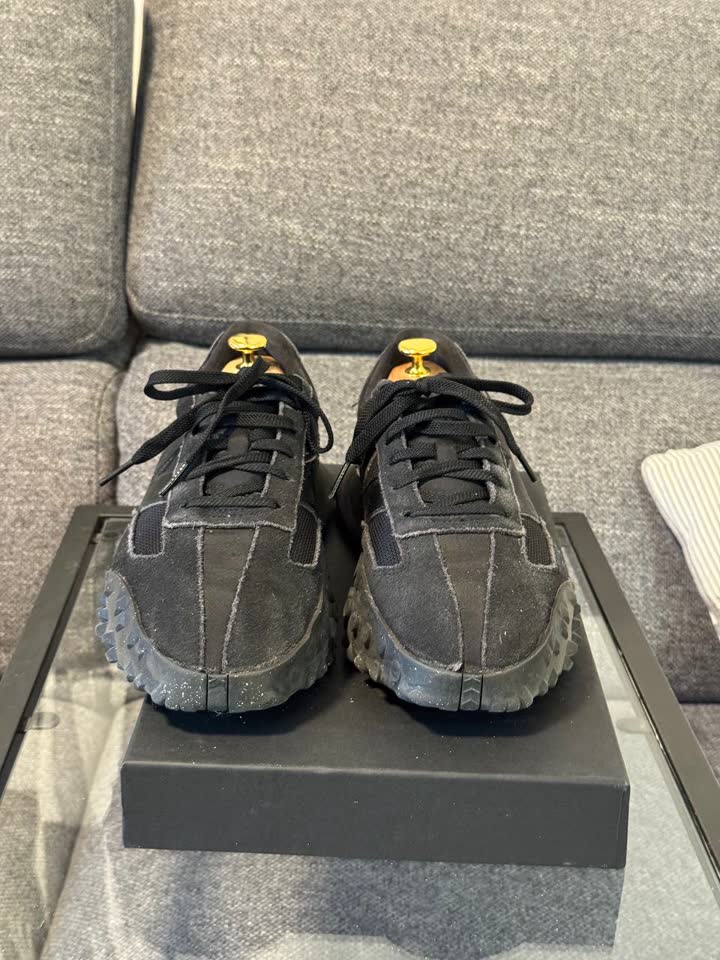 Продаю редкие кроссовки New Balance XC-72 в черном цвете