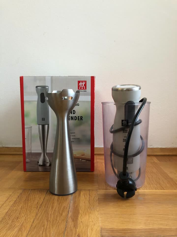 Prodajem ručni blender Zwilling