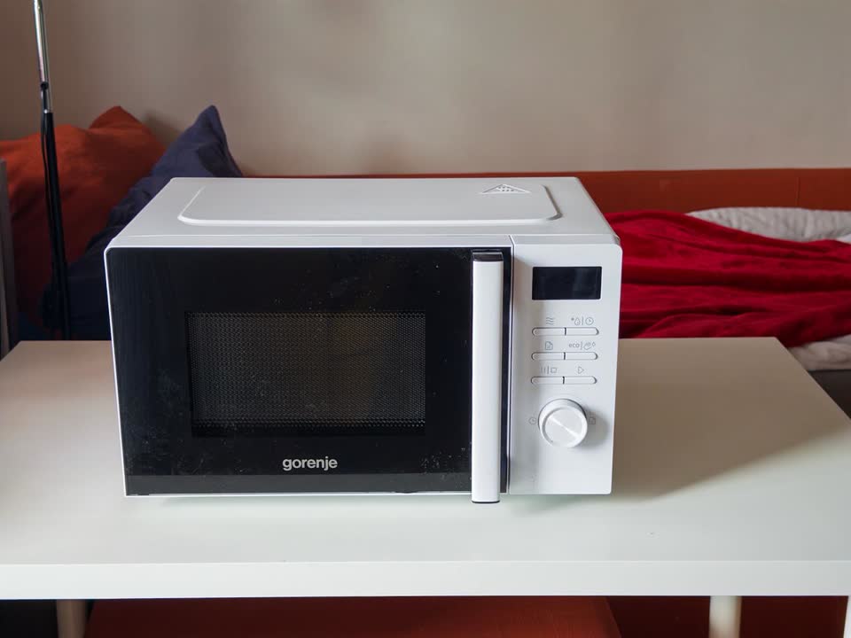 Mikrotalasna pećnica GORENJE MO20A3WH