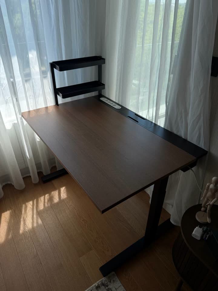 Стол IKEA MITTZON, 120x68cm