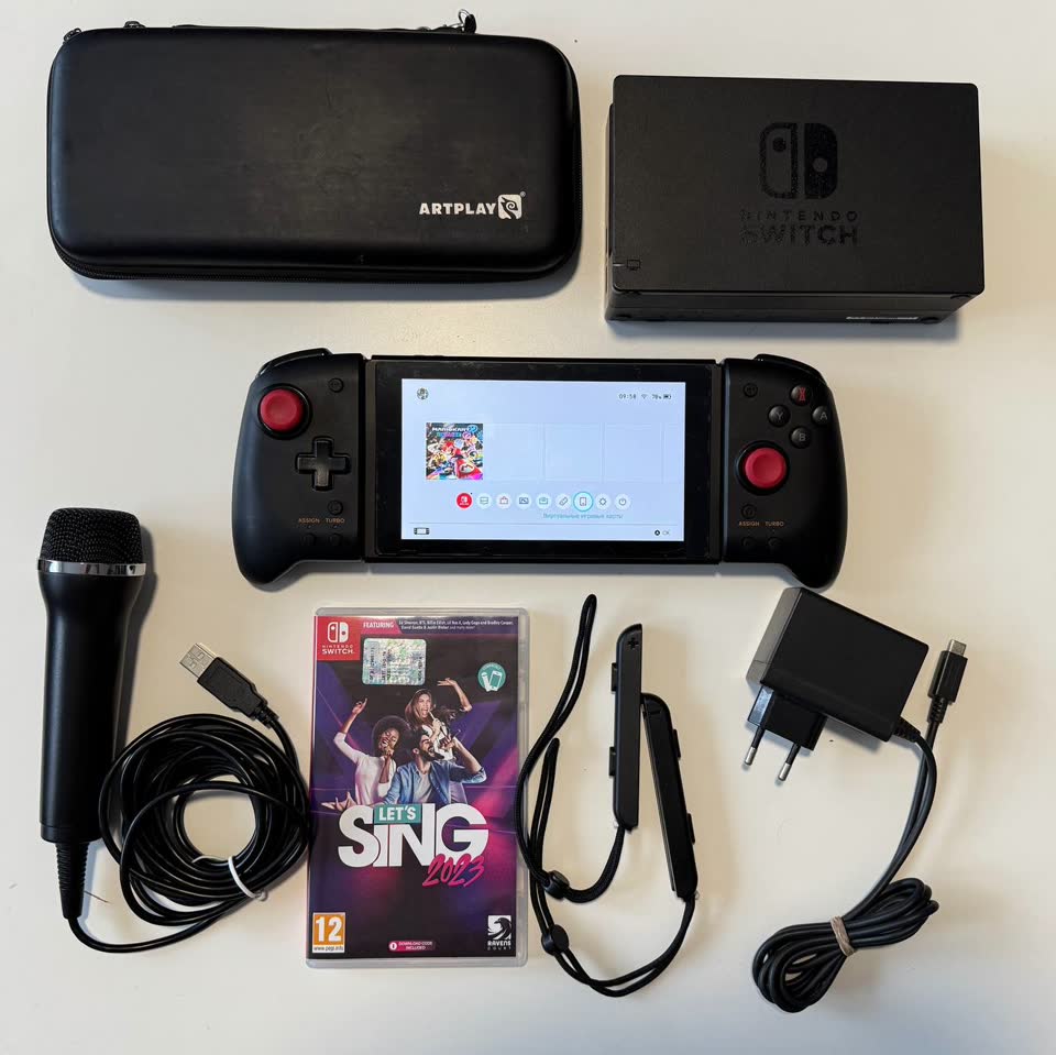 Nintendo Switch sa kompletnim setom
