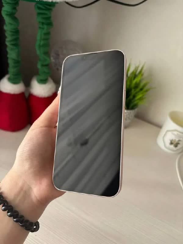 Продаю свой iPhone 13
