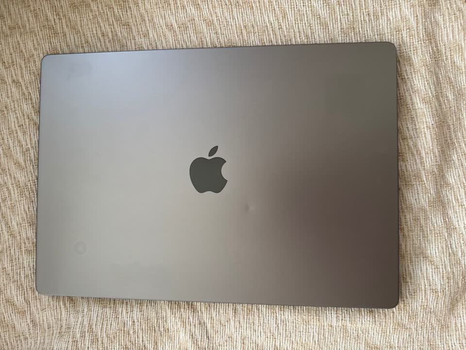 MacBook Pro 16" (M1 Pro, 32GB, 512GB)