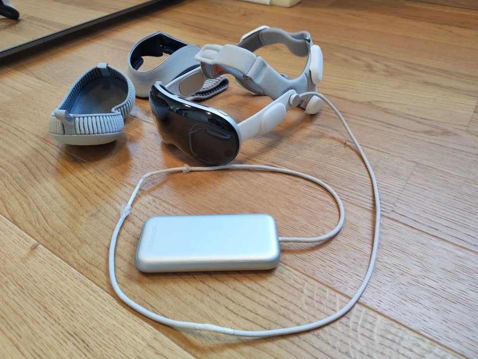 Продается Apple Vision Pro 256 Gb