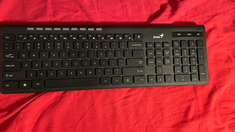 Беспроводная клавиатура Genius SlimStar 7230