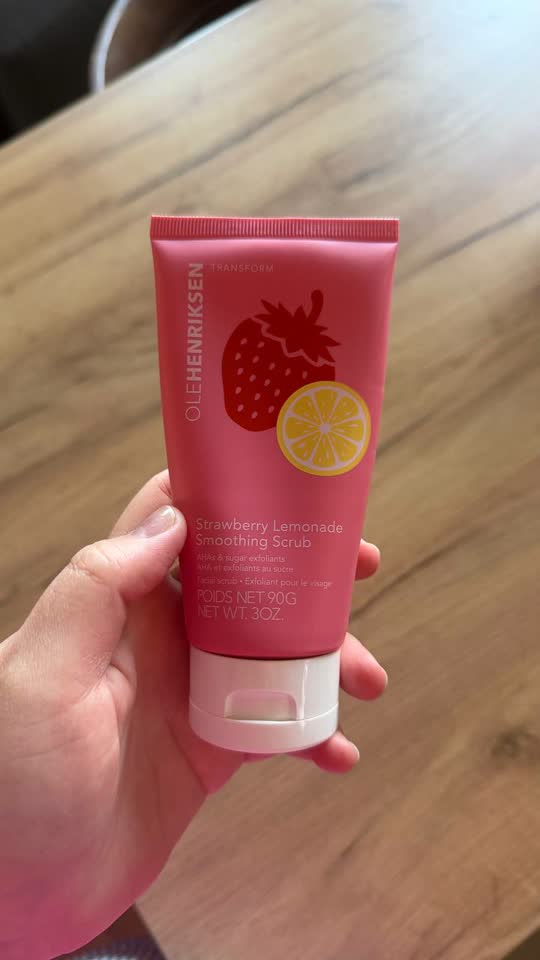Скраб Ole Henriksen и осветляющий спрей для волос John Frieda