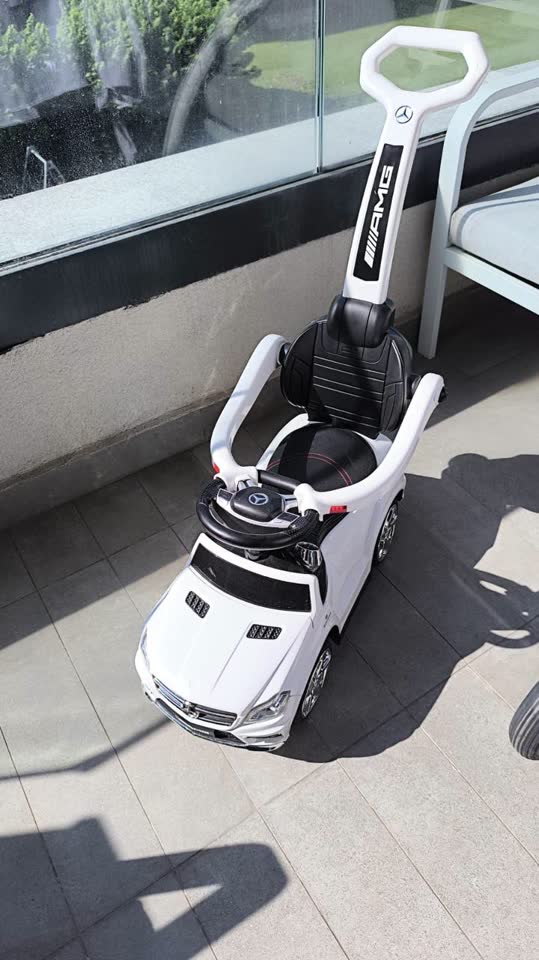Stilizovani guralica Mercedes AMG