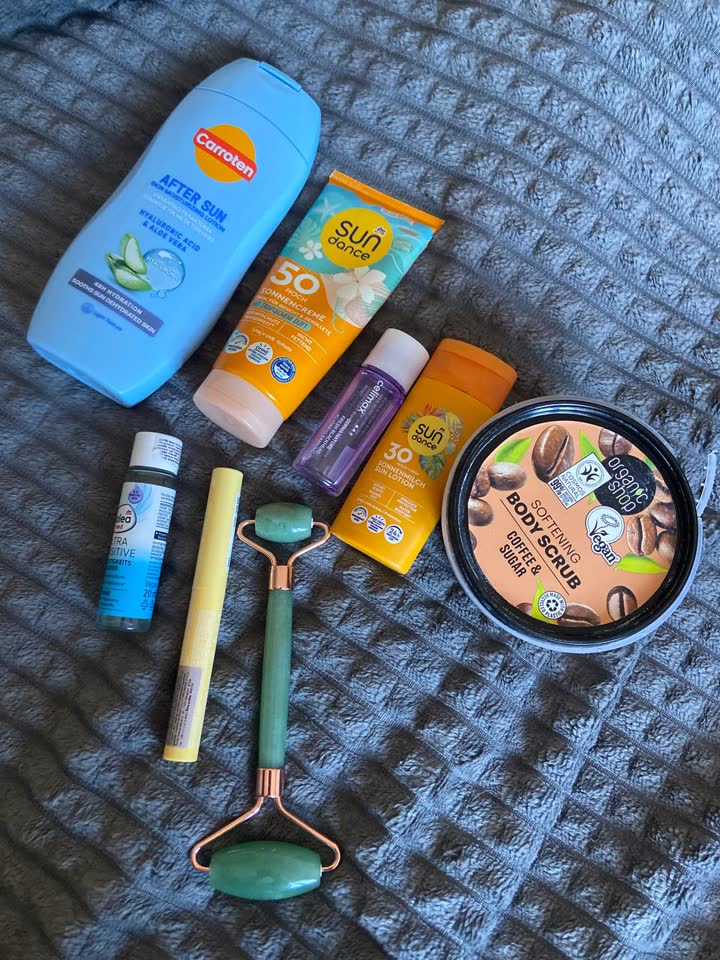 1) все с фото за 200RSD ( сроки в норме) 2) эсвицин 1/3 150RSD Белград, Мириево 1