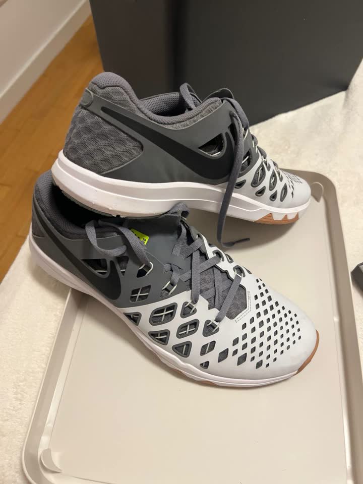 Nike Training US 10.5 UK9.5 Eur44.5 28.5cm - специально брал для зала с широкой стопой, но о