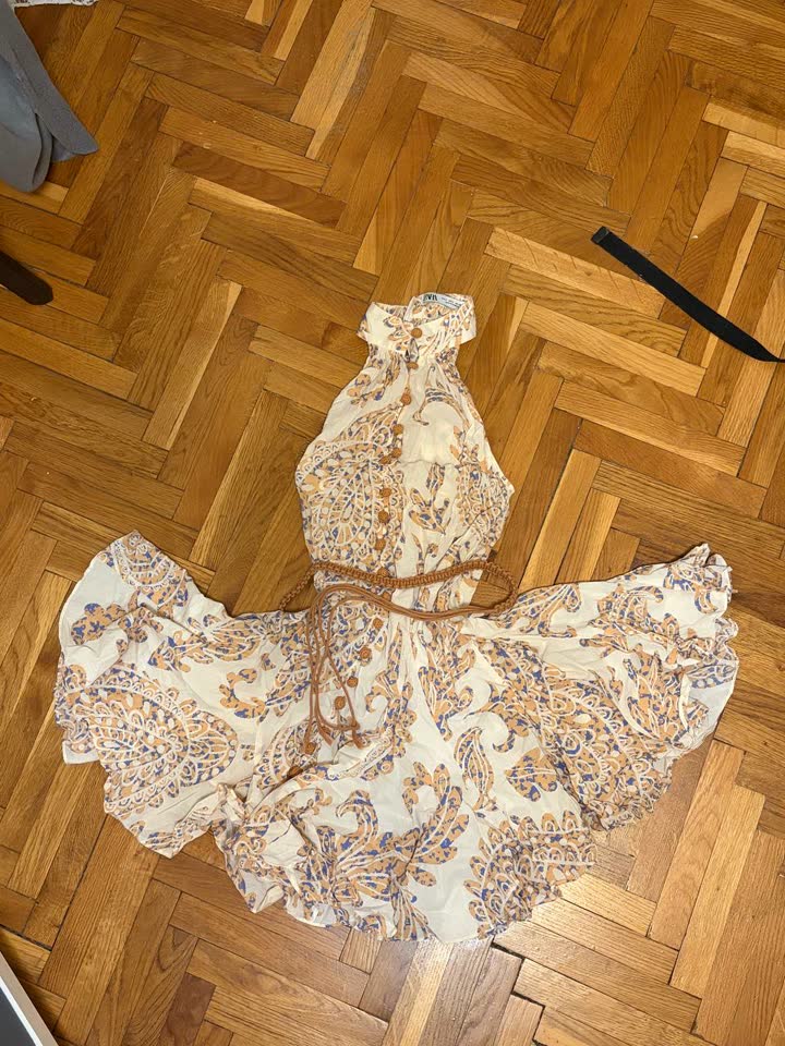 Платье Zara