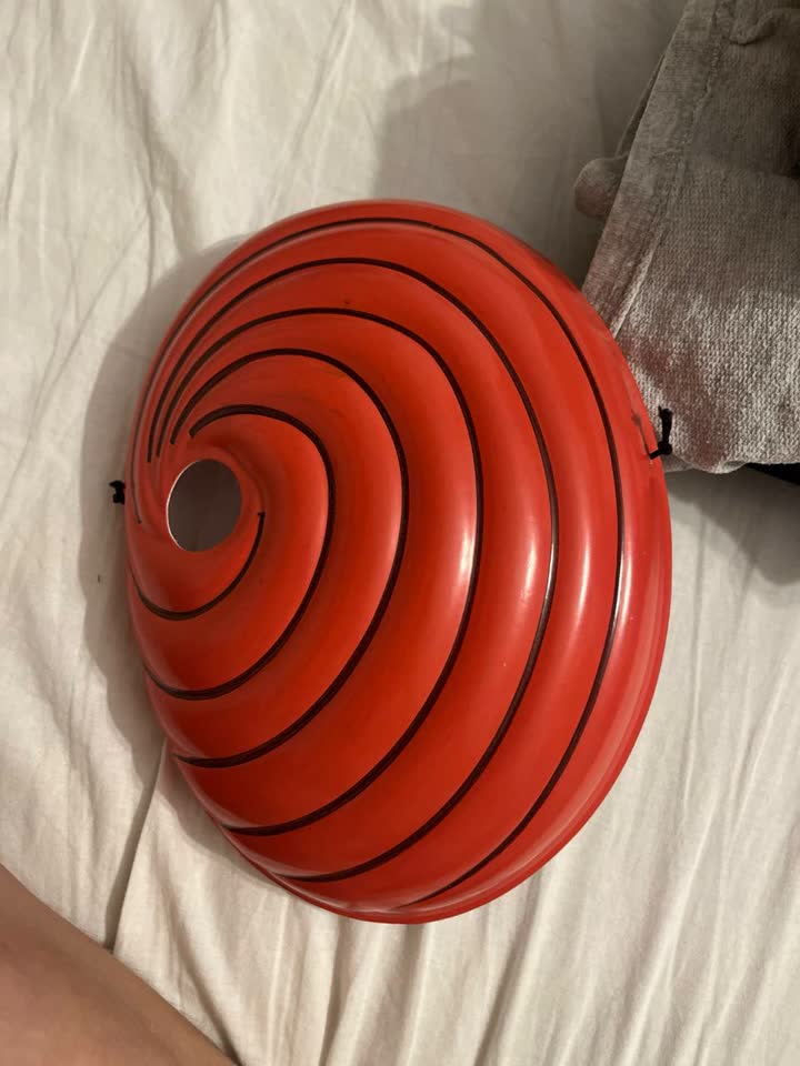 Obito maska iz animea Naruto