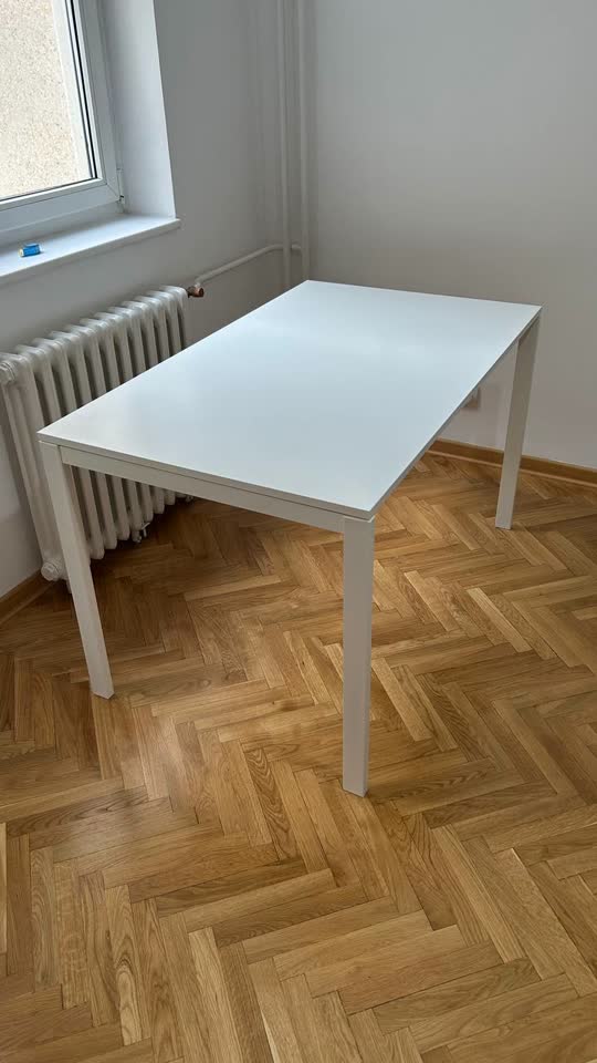Столы IKEA MELLTORP