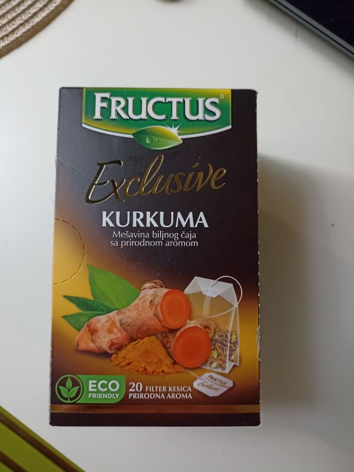 Poklanjam zatvoren čaj, slučajno sam kupila umesto đumbirovog