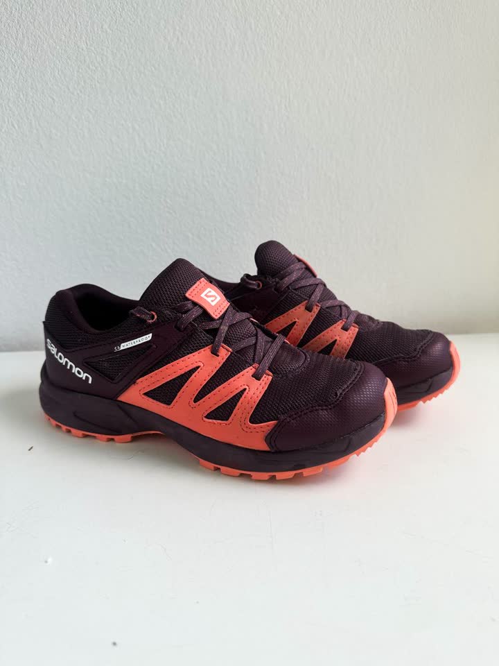 Кроссовки детские Salomon, размер 35