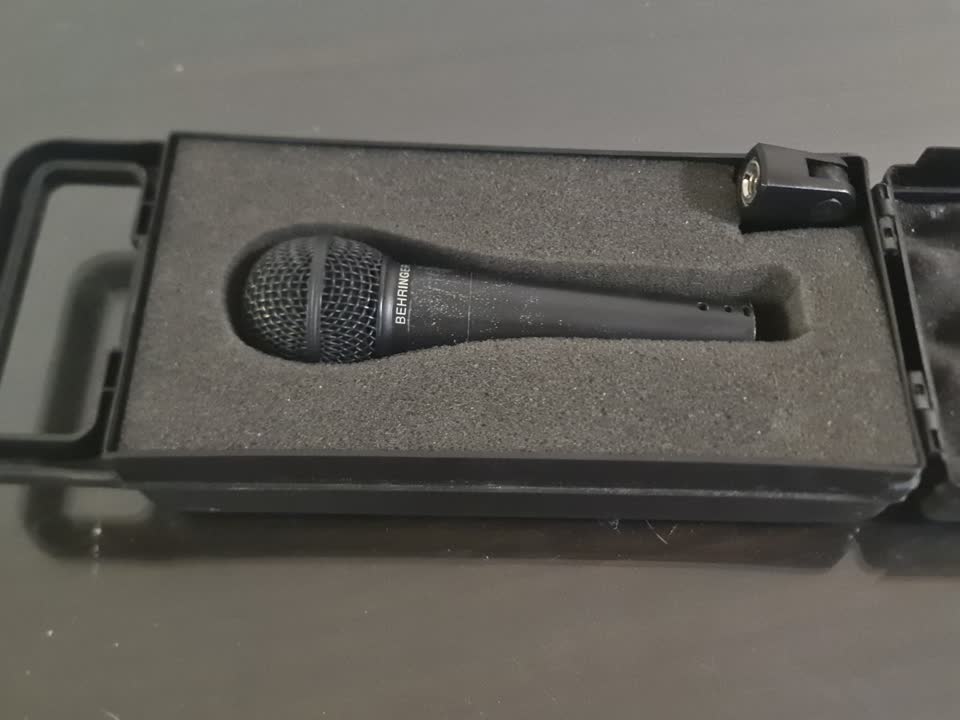 Микрофон динамический с кейсом