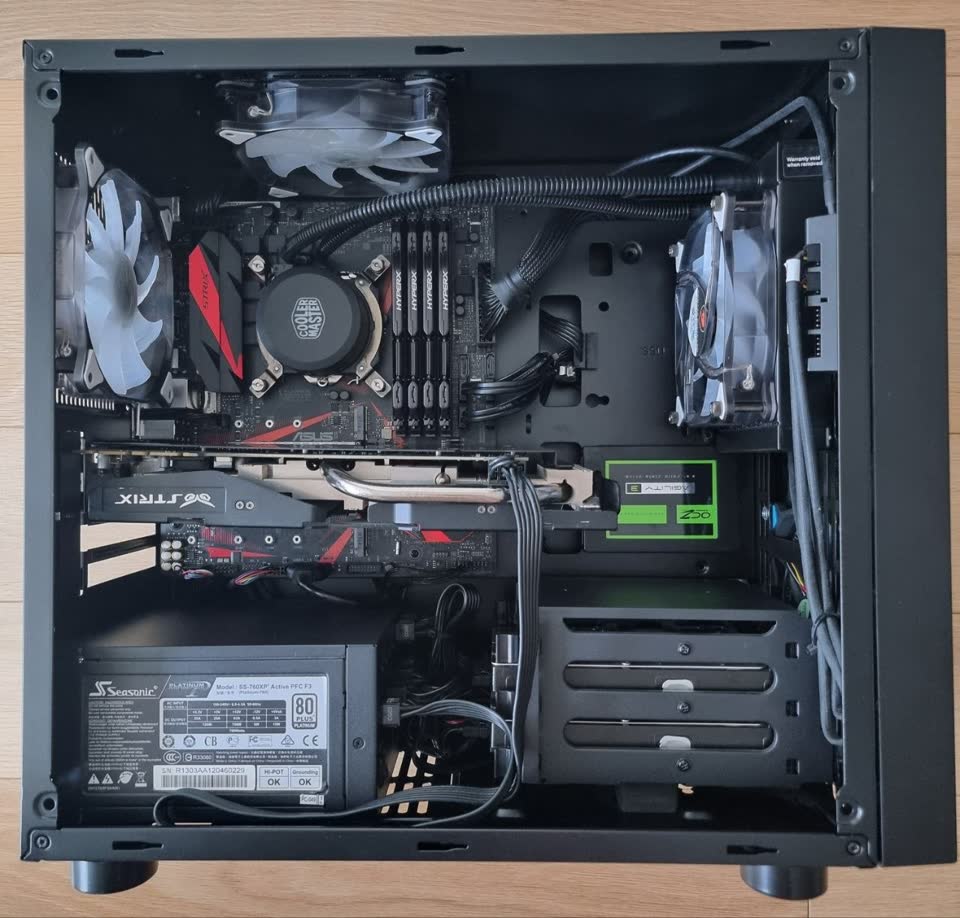 Gejmerski PC u kompletu