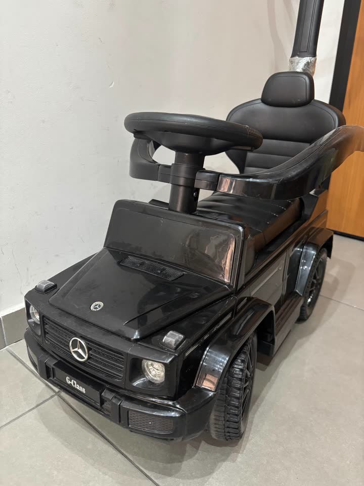 Elegantna guralica Mercedes G-Class