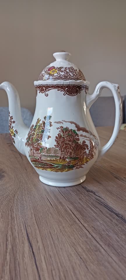 Кофейник (чайник) Royal Tudor Ware