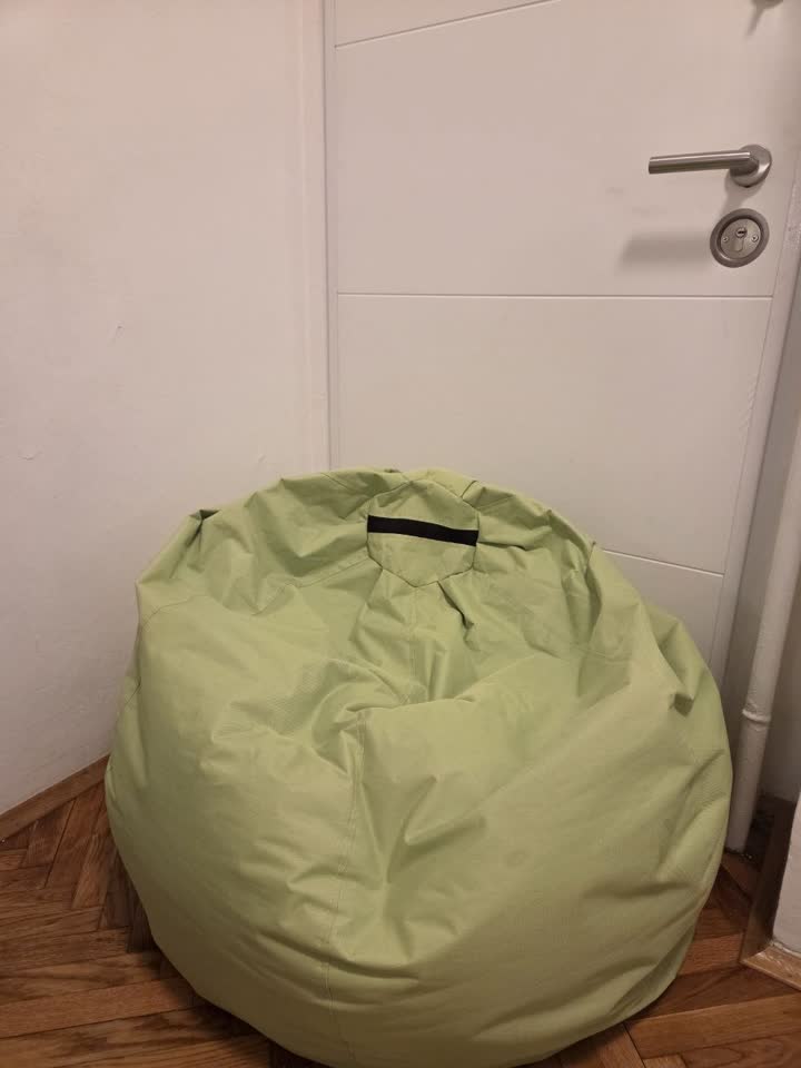 Lazy bag fotelja salataste boje
