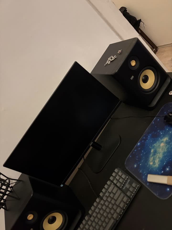 Монитор AOC 75 Гц