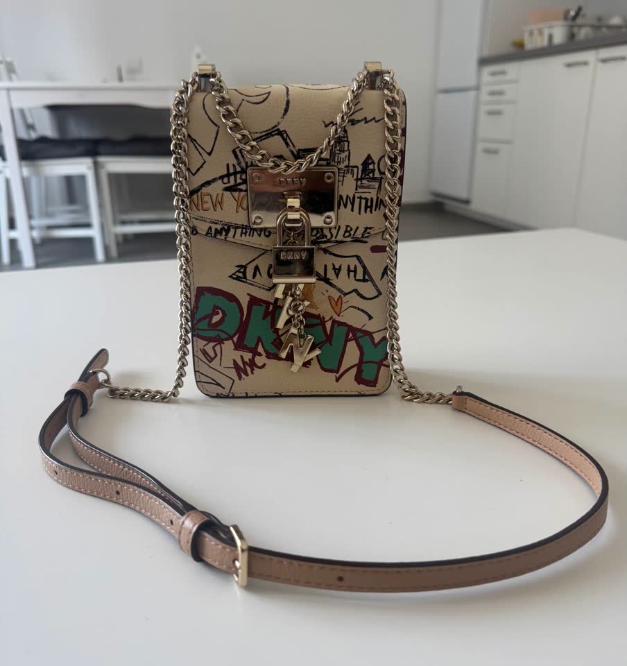 Бежевая сумка DKNY Elissa Phone Crossbody