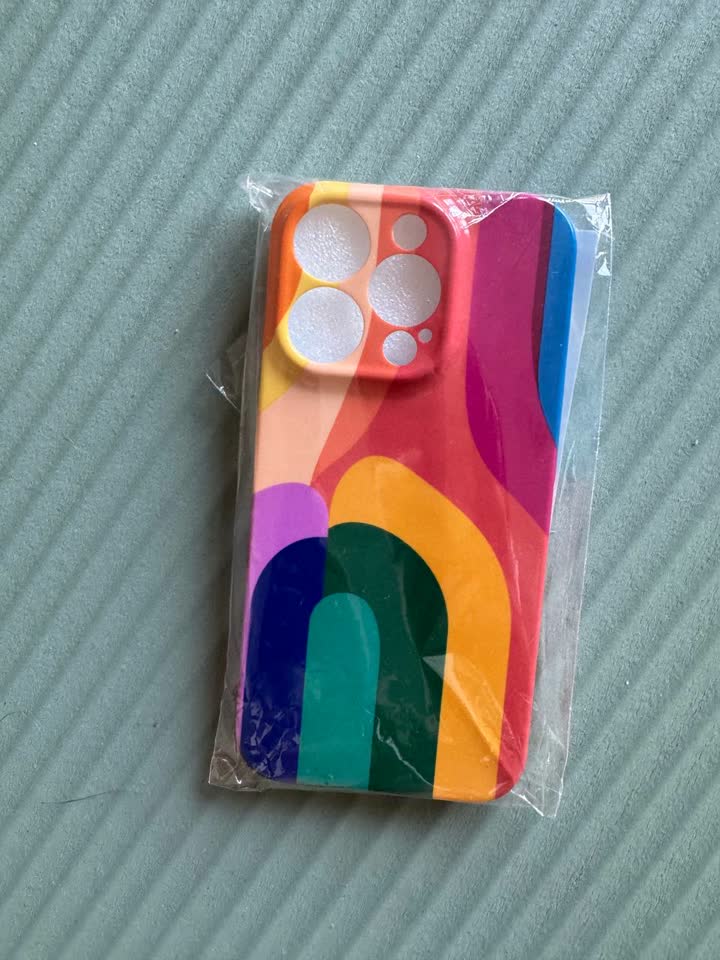 Maska za iPhone 15 Pro.