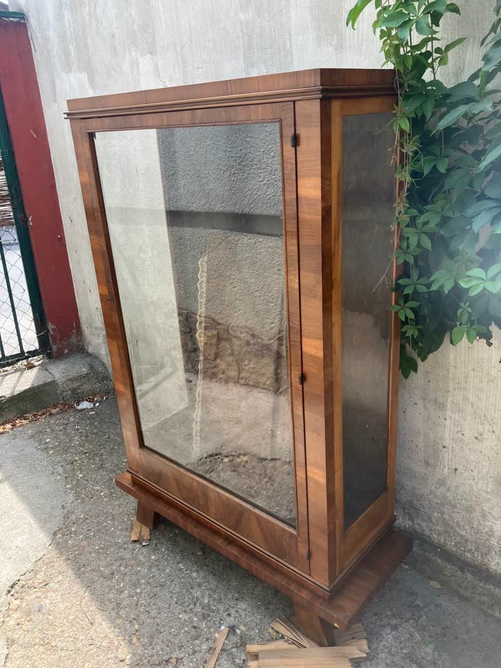Prodaje se vintage orman