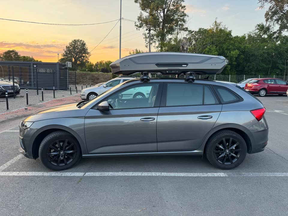 Thule Motion 3 XL, krovni boks