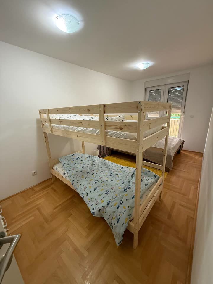 Кровать детская IKEA MYDAL 90x200, 2 яруса