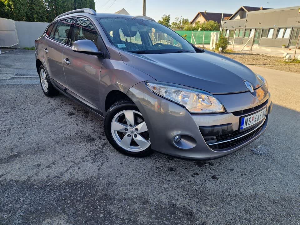 Automobil 1.5 dizel, manuelni menjač