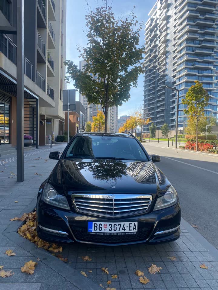 Mercedes-Benz C220 CDI BlueEFFICIENCY