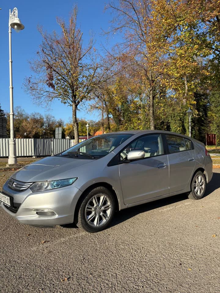 Honda Insight гибрид