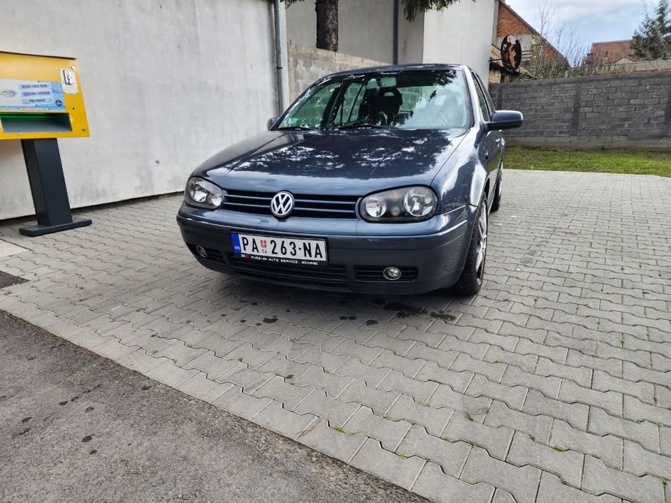 Volkswagen Golf 4