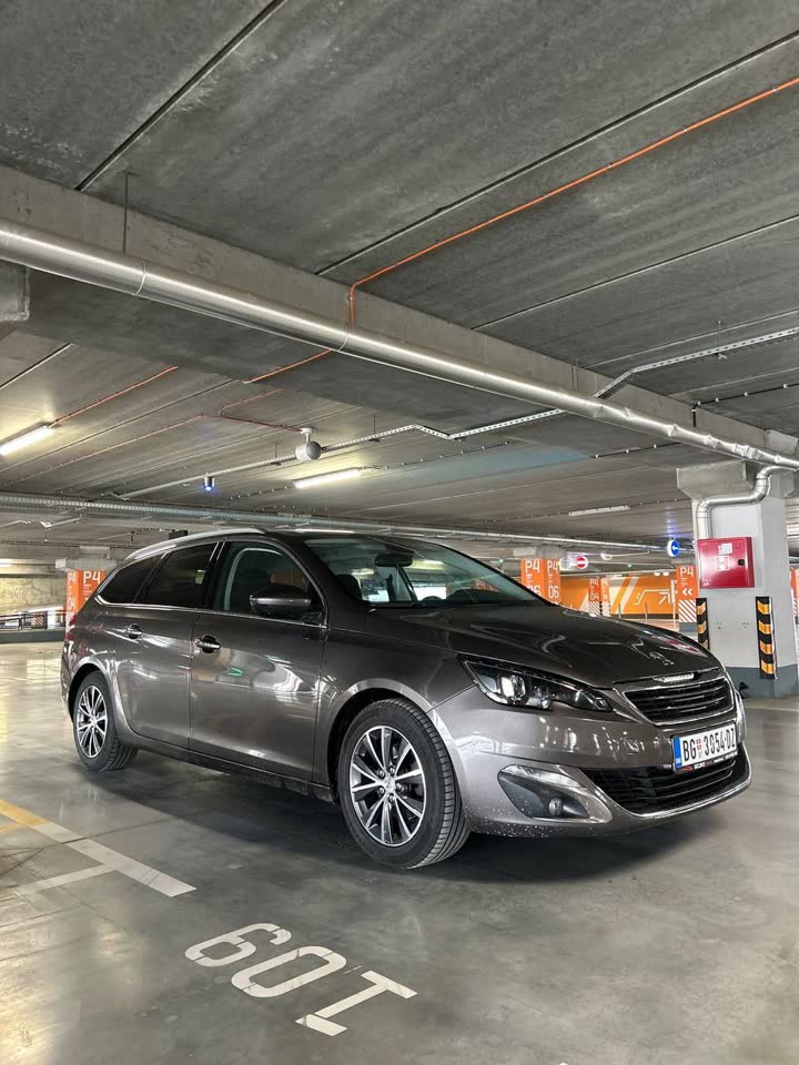 Peugeot 308 SW 2016