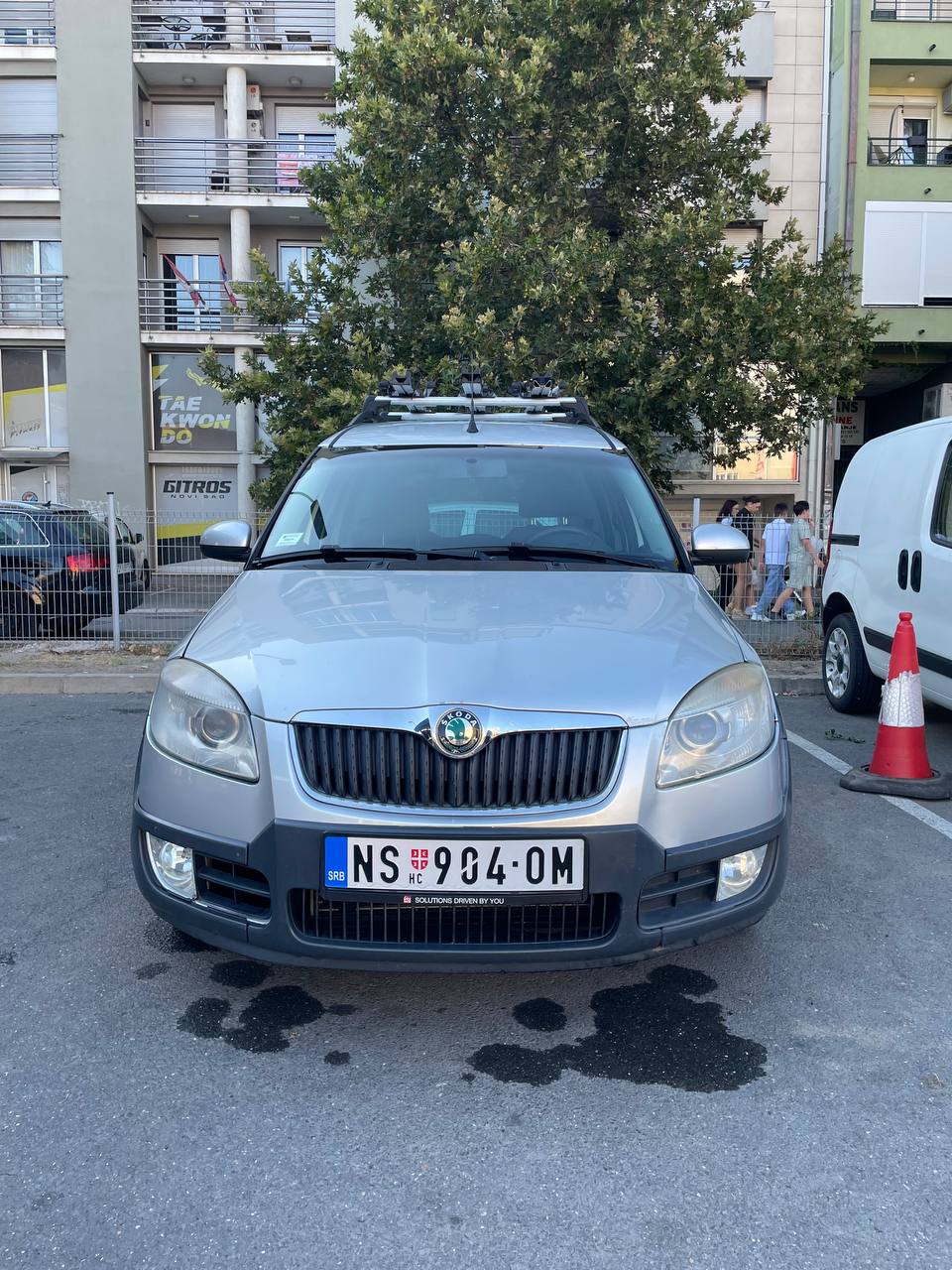 Škoda Roomster Scout 1.6 MPI автомат