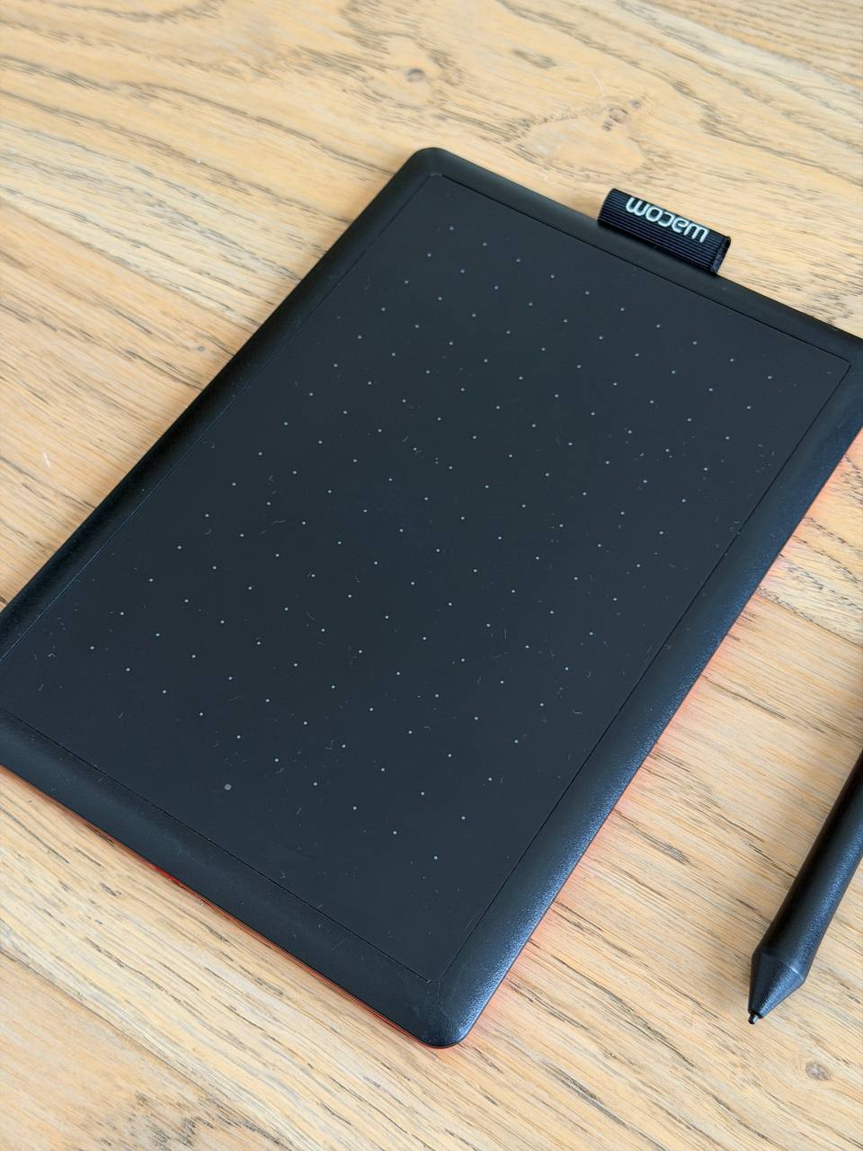 Графический планшет Wacom one s