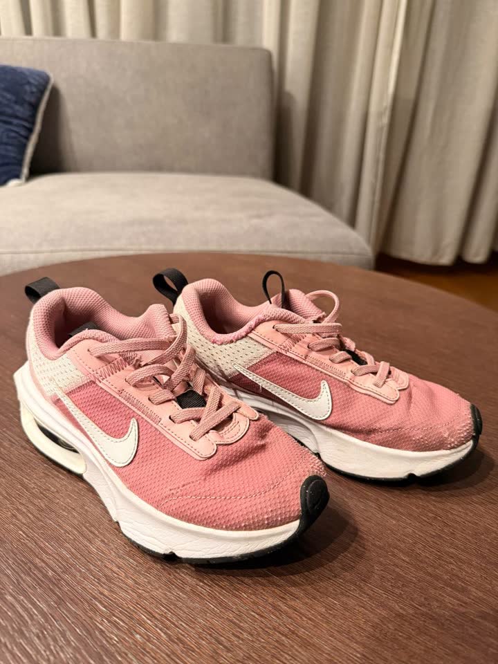 Кроссовки Nike