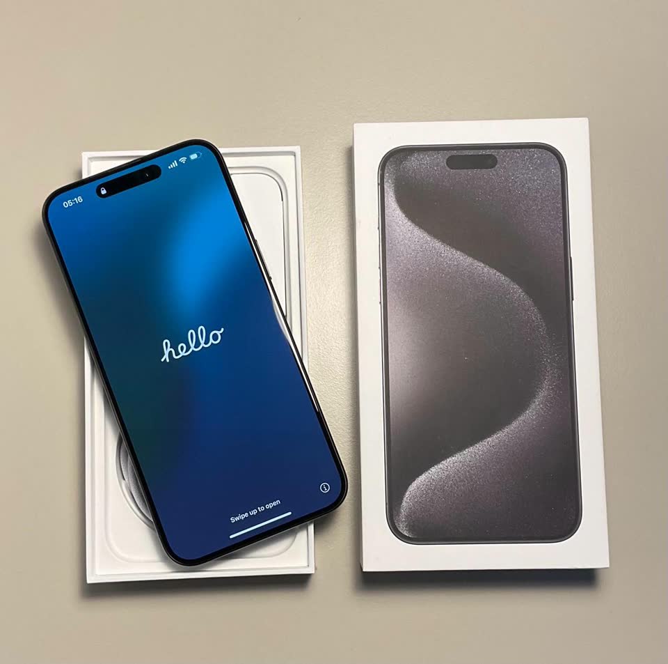 iPhone 15 Pro Max Black Titanium 256GB