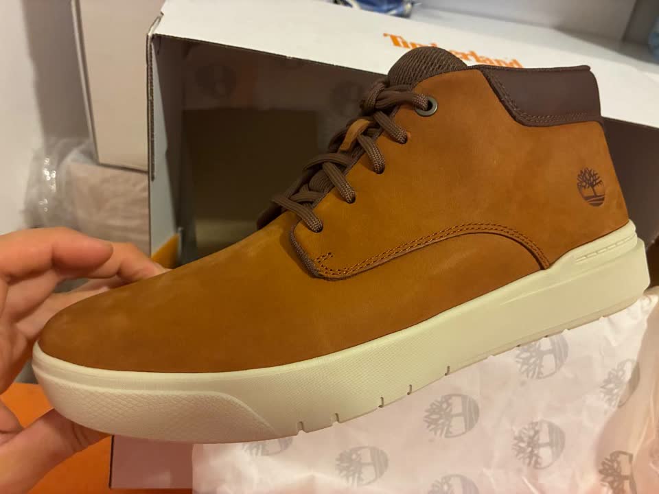 Prodajem nove Timberland Seneca Bay Mid