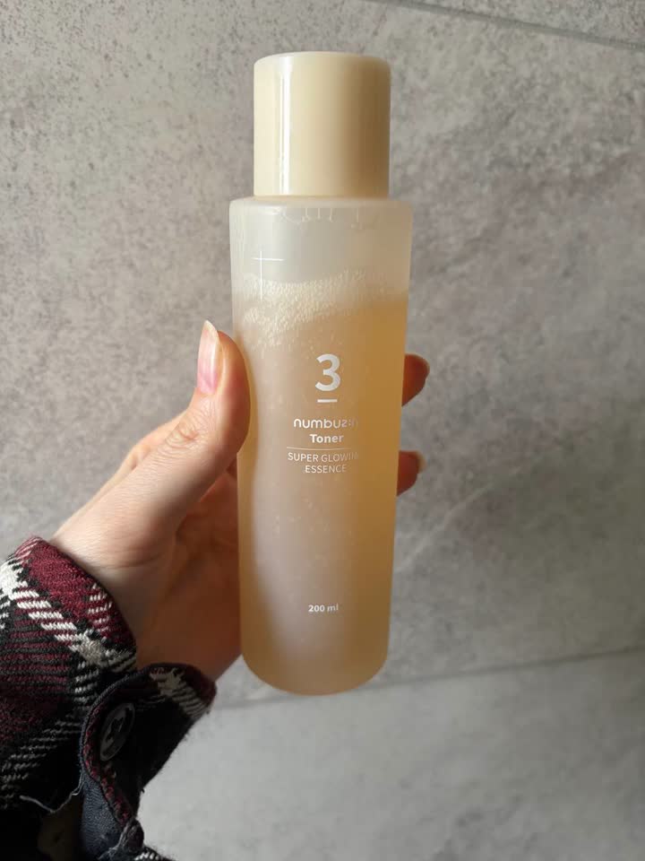 тонер Numbuzin - No.3 - Super Glowing Essence Toner 200ml