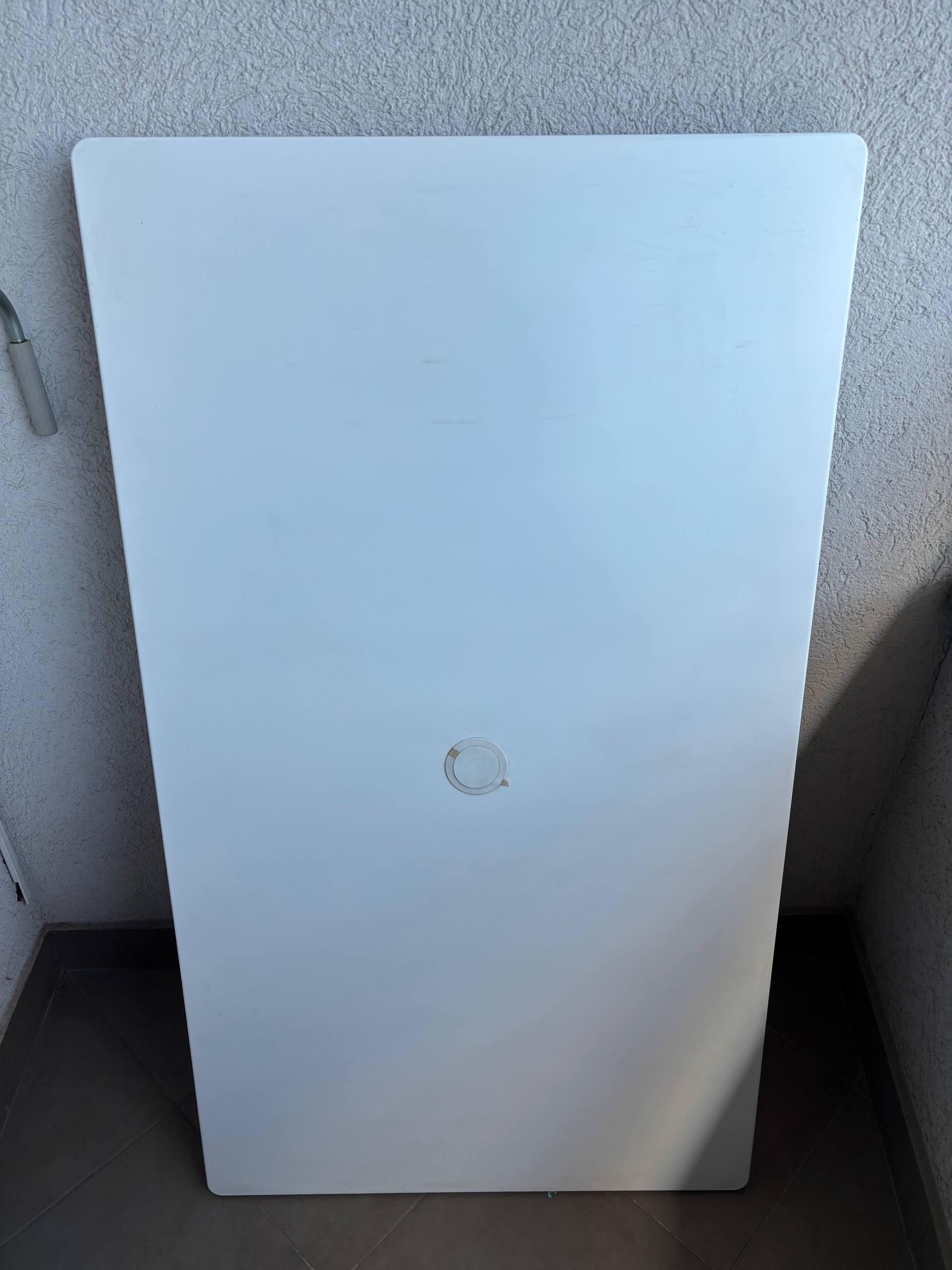 Prodajem Ikea Torparo bele sklopive stolove